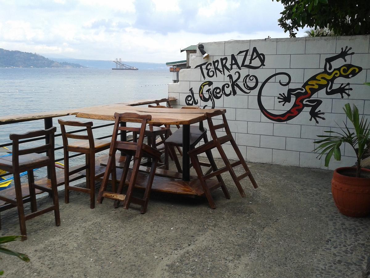 Harleys Hotel Olongapo Esterno foto