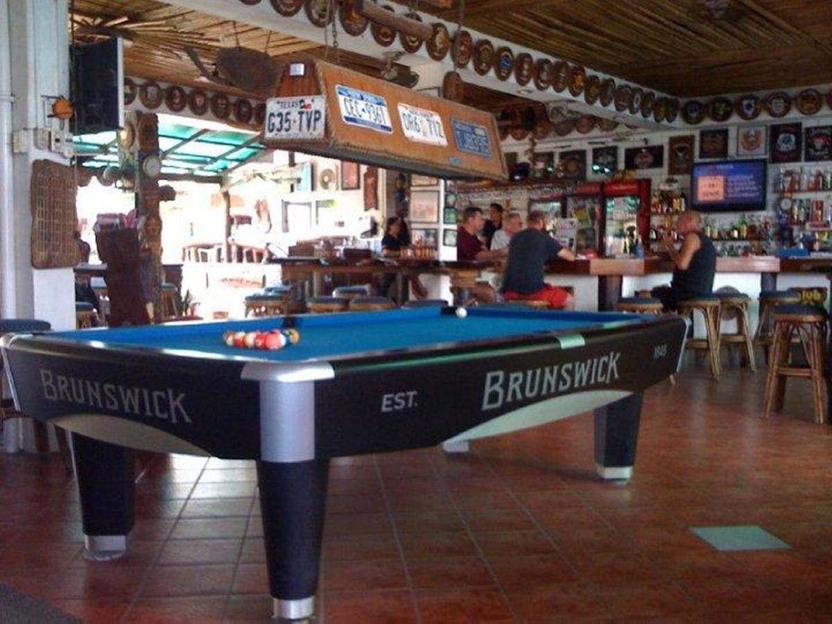 Harleys Hotel Olongapo Esterno foto